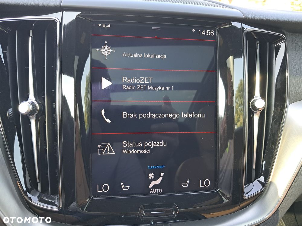 Volvo XC 60 T5 GPF Momentum - 28