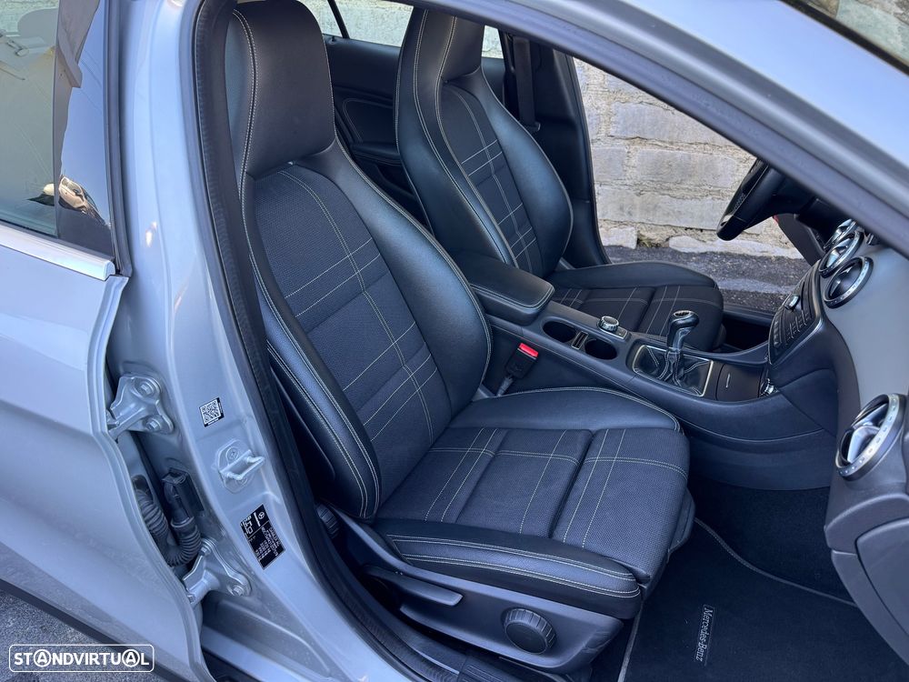 Mercedes-Benz GLA 200 Urban - 21