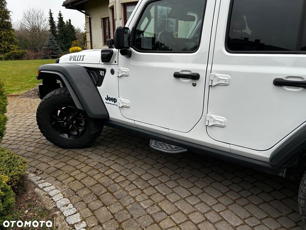 Jeep Wrangler - 8