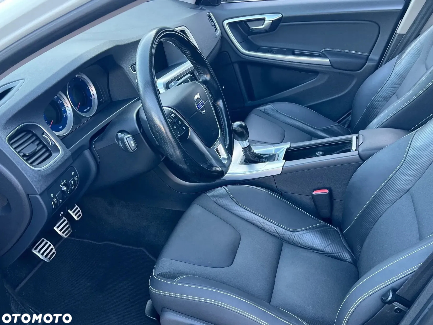 Volvo S60 D5 R-Design Summum - 22