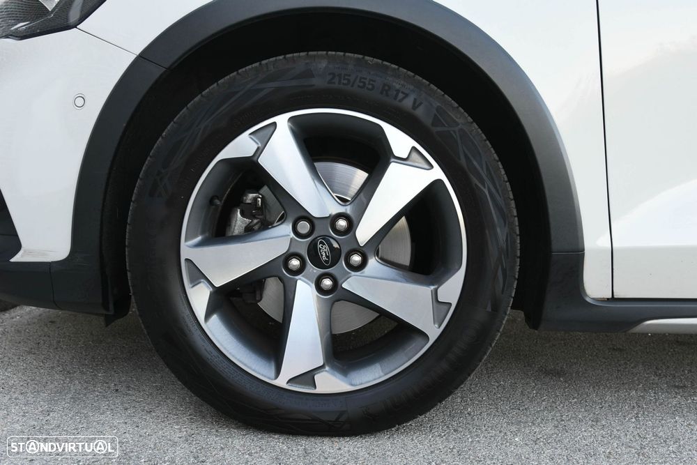 Ford Focus 1.0 EcoBoost Active X - 40