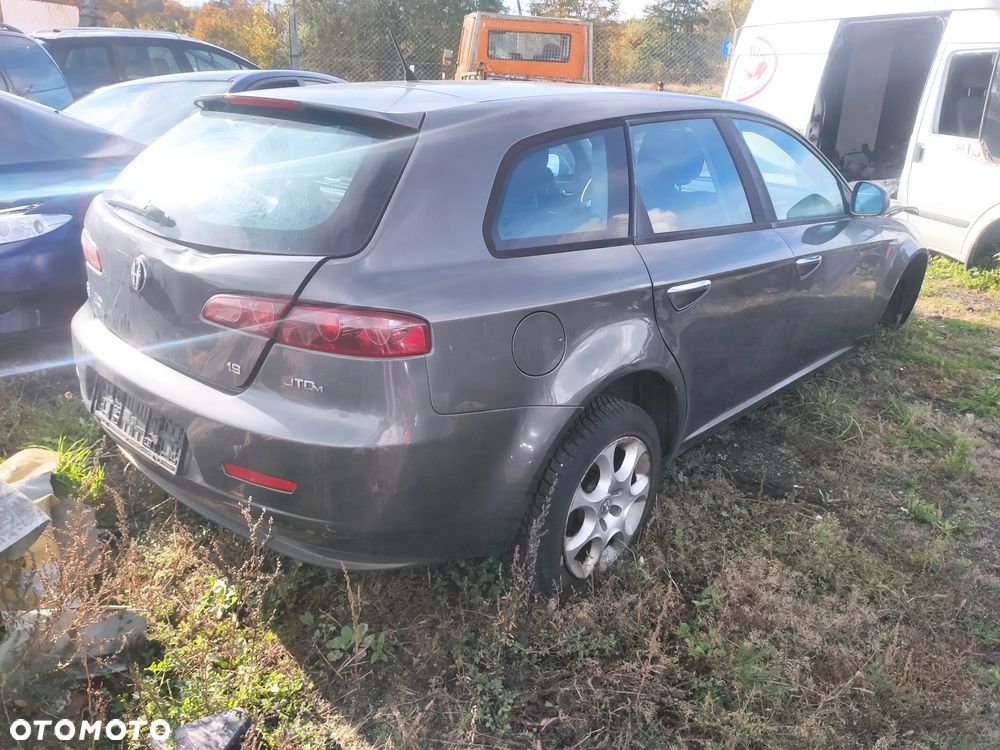 Alfa Romeo 159 kombi silnik 1.9 16v JTD 150km na części - 1