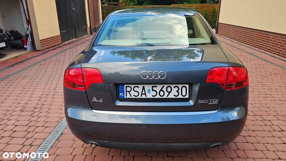 Audi A4 Limousine - 29