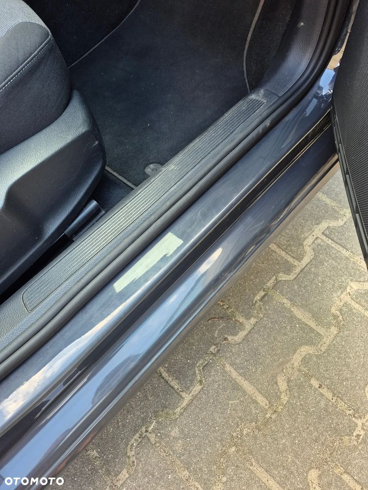 Volkswagen Golf - 9
