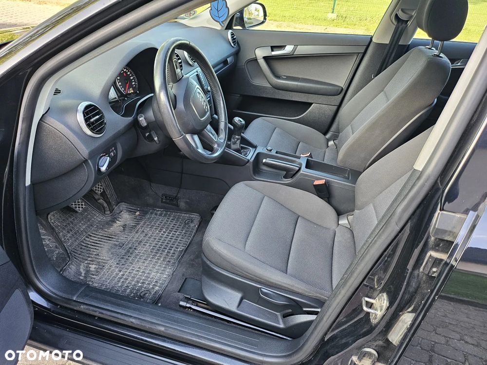Audi A3 Sportback - 8