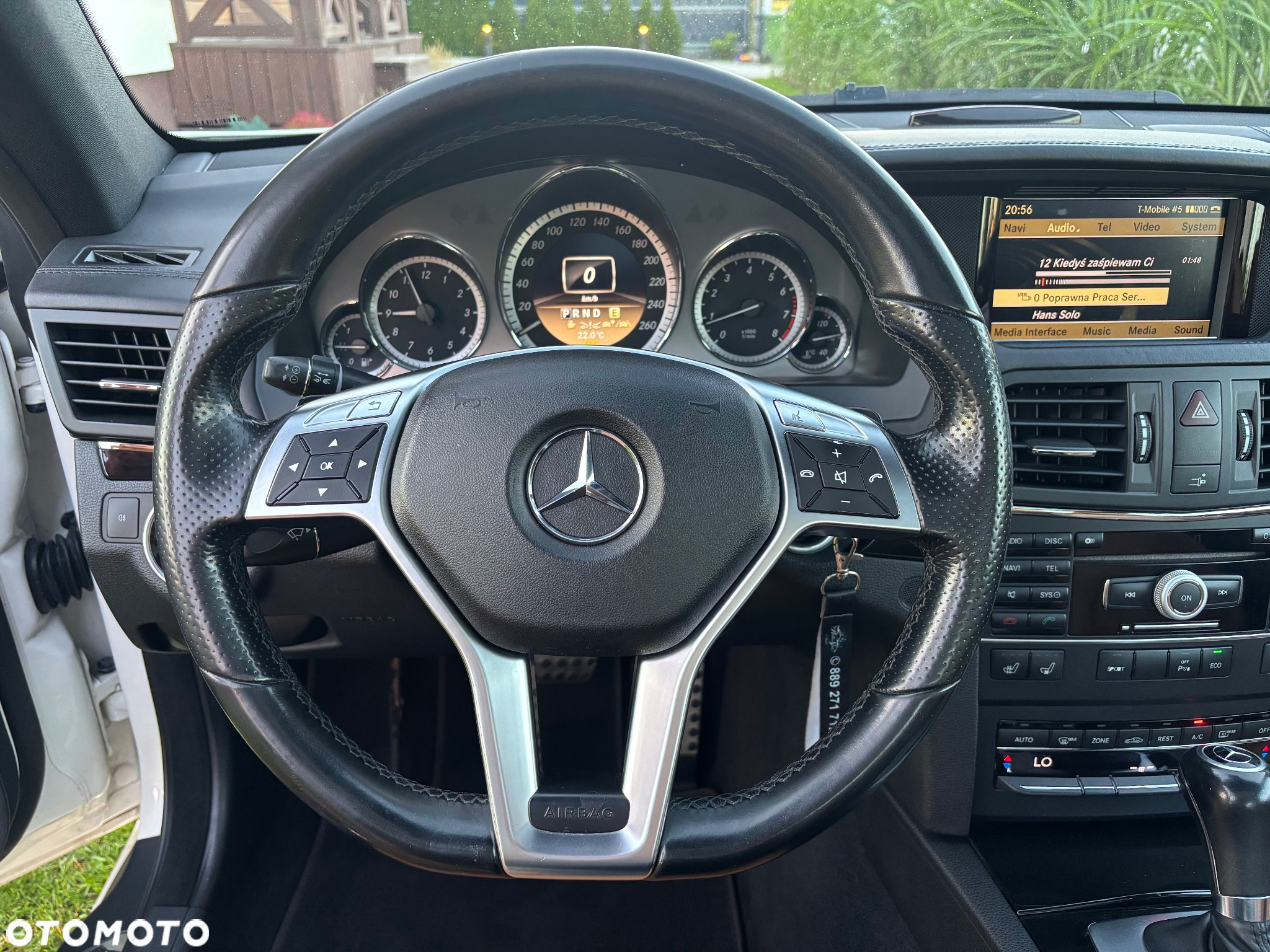 Mercedes-Benz Klasa E 250 CGI Coupe BlueEFFICIENCY Automatik Avantgarde - 12