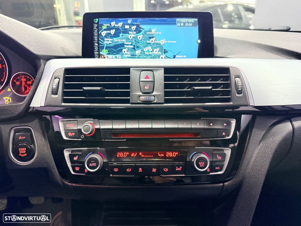 BMW 320 d Pack M - 16