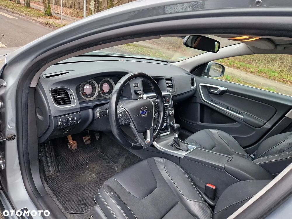 Volvo S60 D2 Summum - 5
