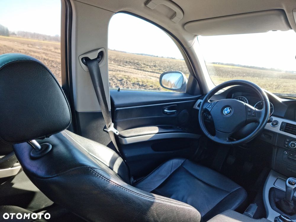 BMW Seria 3 - 27