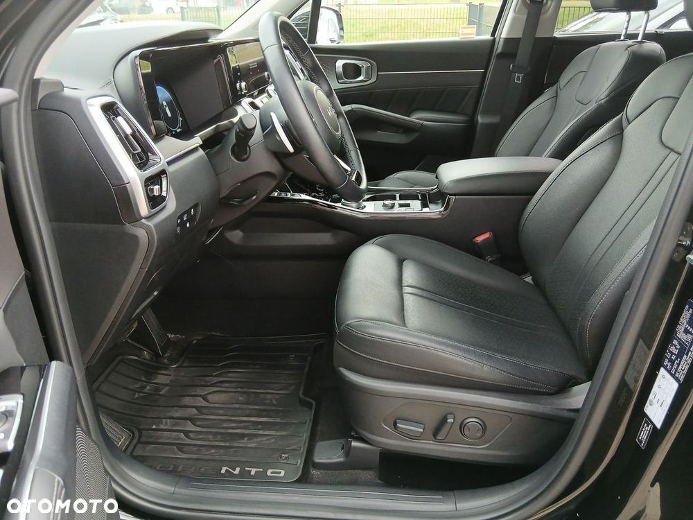 Kia Sorento - 12