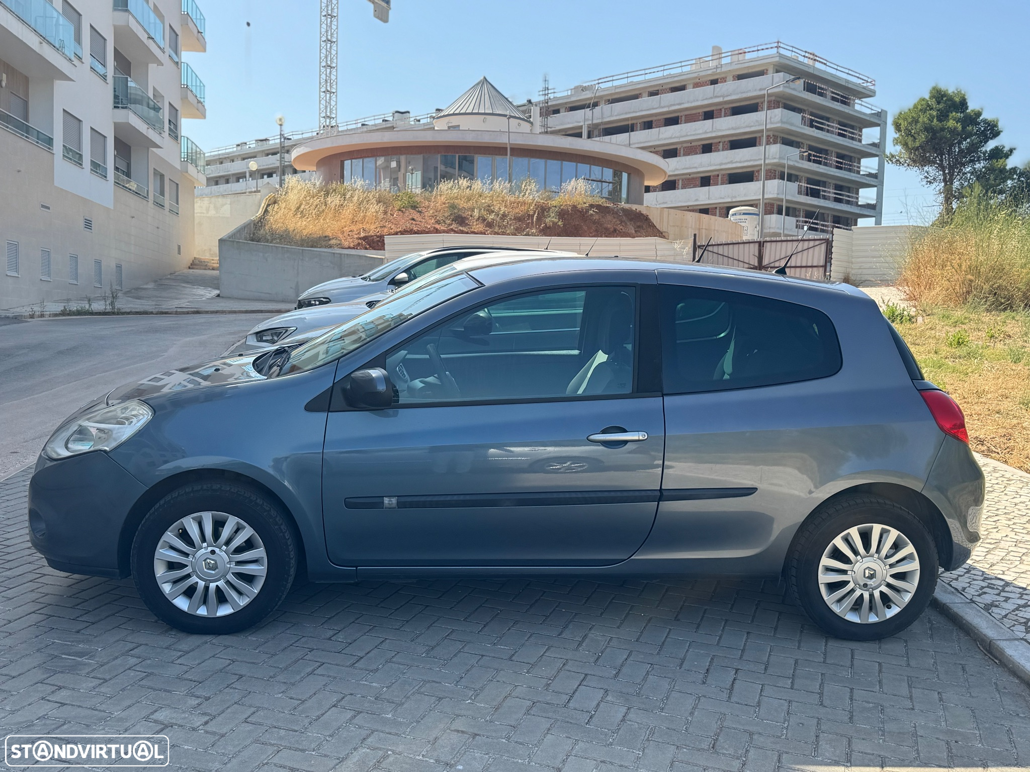 Renault Clio 1.2 16V Confort - 3