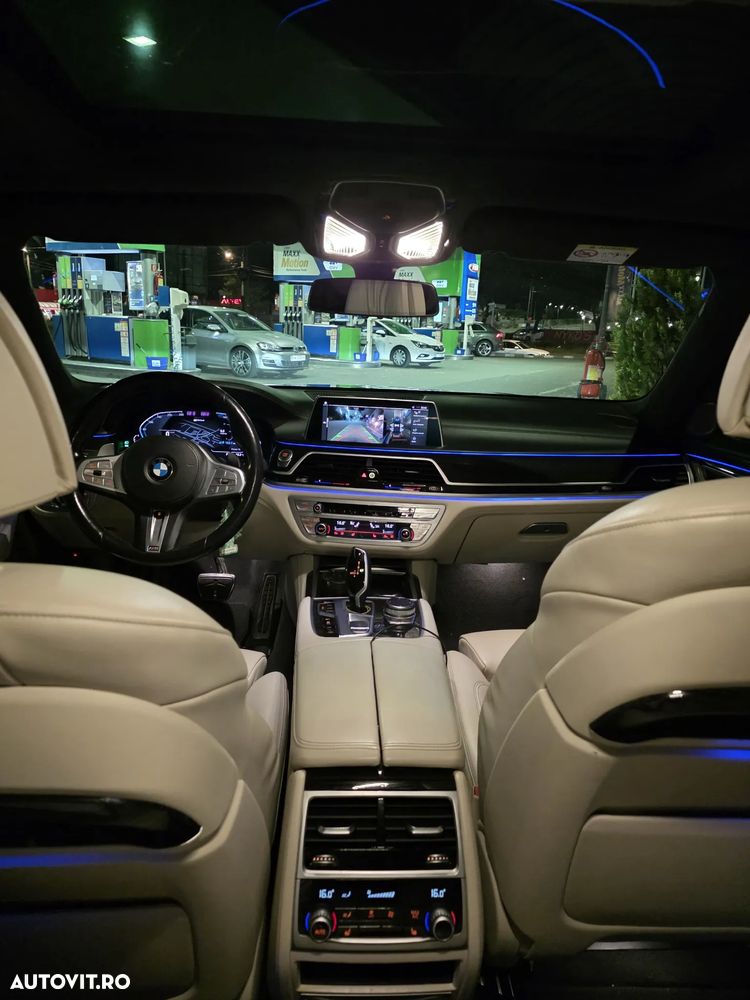 BMW Seria 7 745e - 6