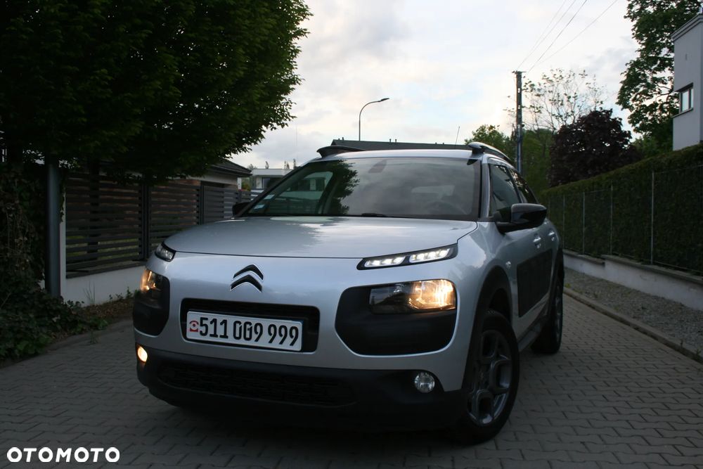 Peugeot 2008 1.2 Pure Tech Allure S&S - 24