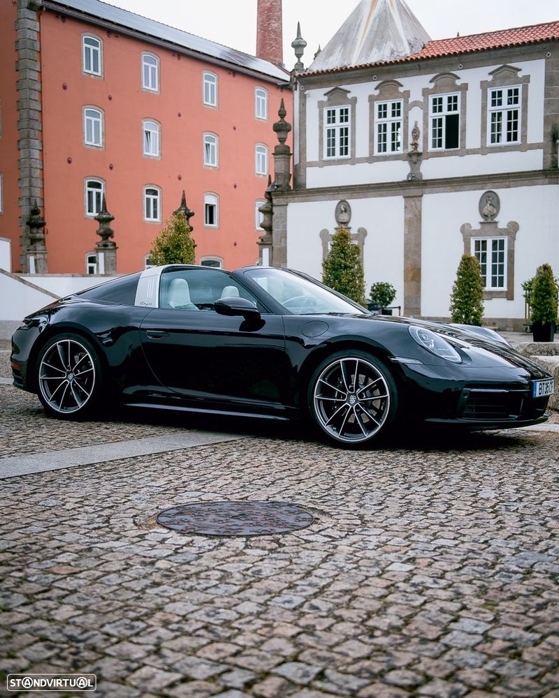 Porsche 911 (992) - 6