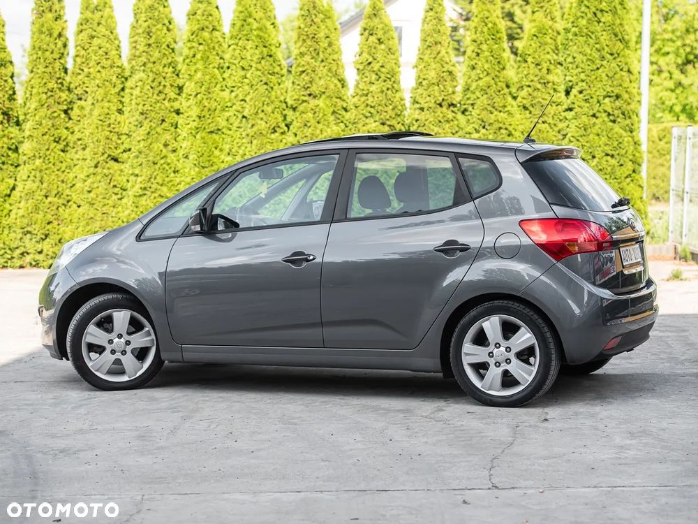 Kia Venga 1.4 CVVT Titanium Collection - 10