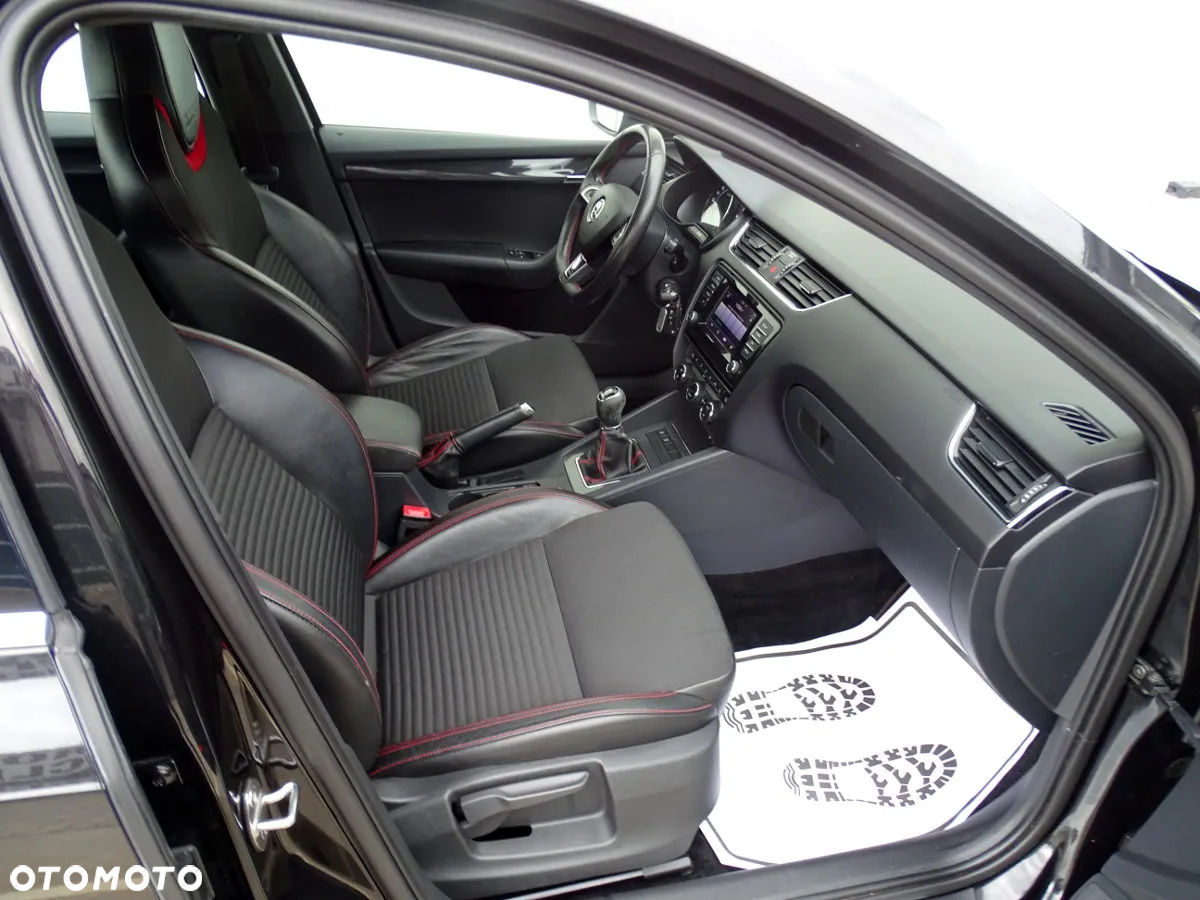 Skoda Octavia 2.0 TDI RS - 13