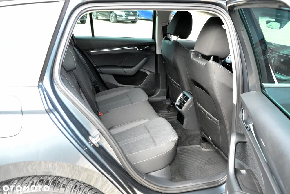 Skoda Octavia 1.5 TSI ACT Style - 36