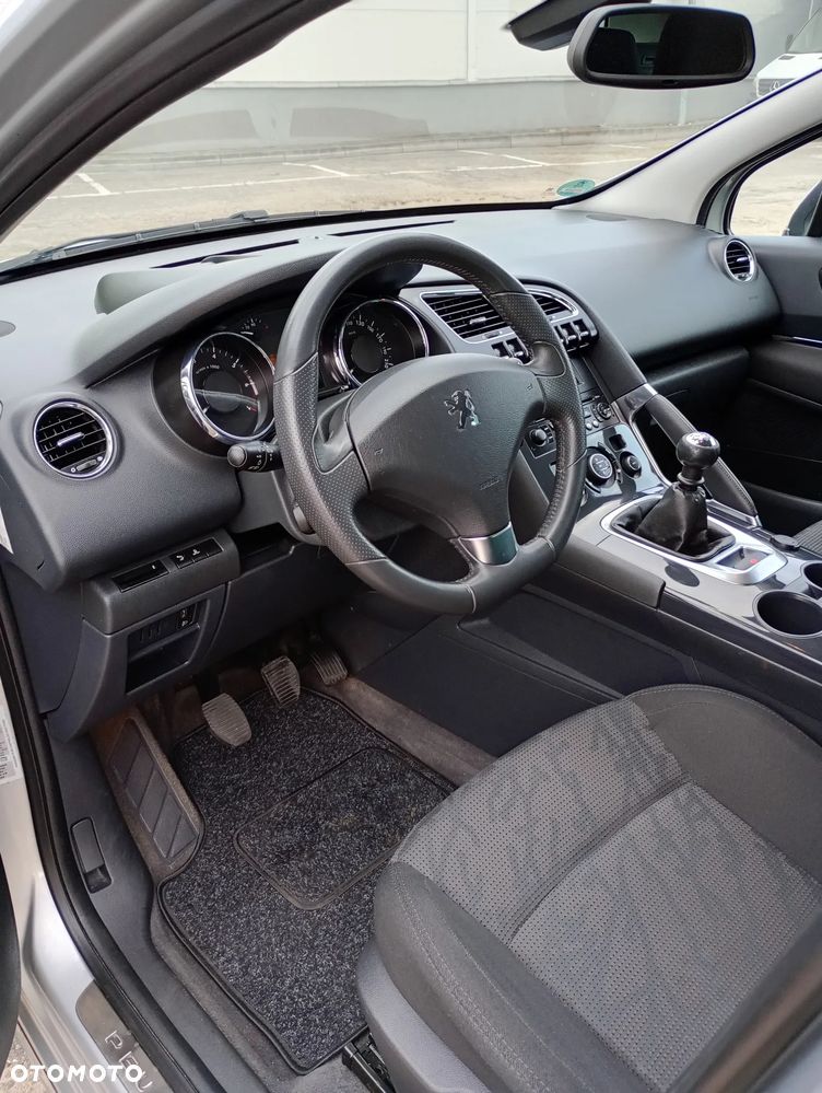 Peugeot 3008 1.6 Active - 8