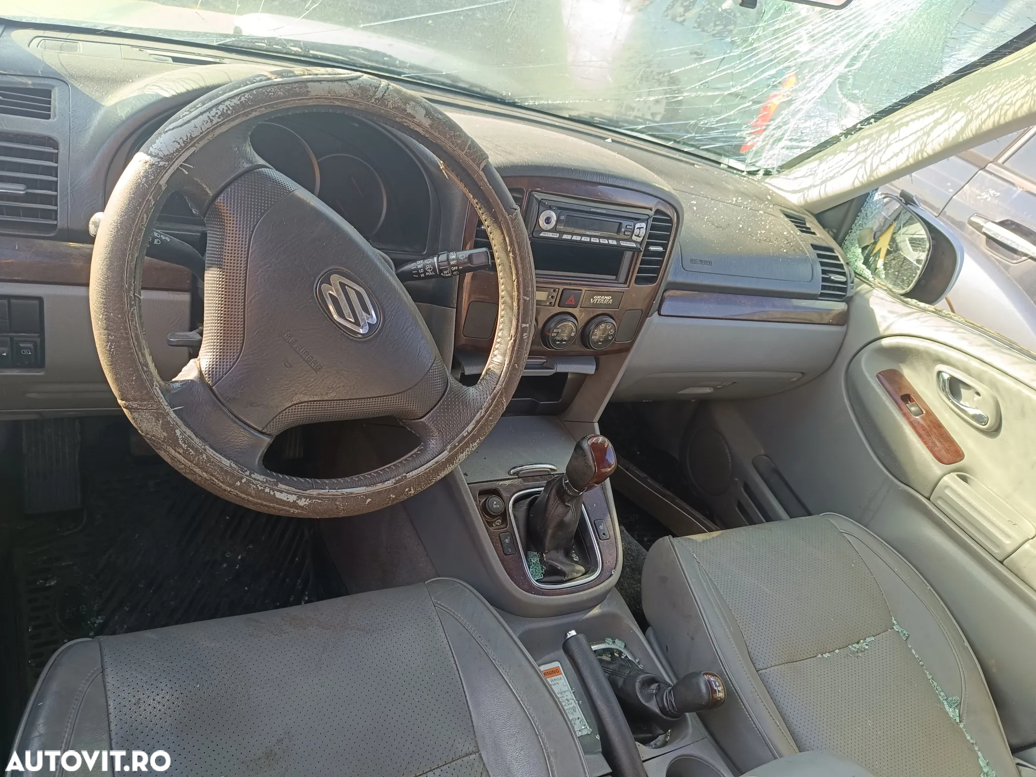 Dezmembrez Suzuki Grand Vitara XL7 fabr 2005 - 4