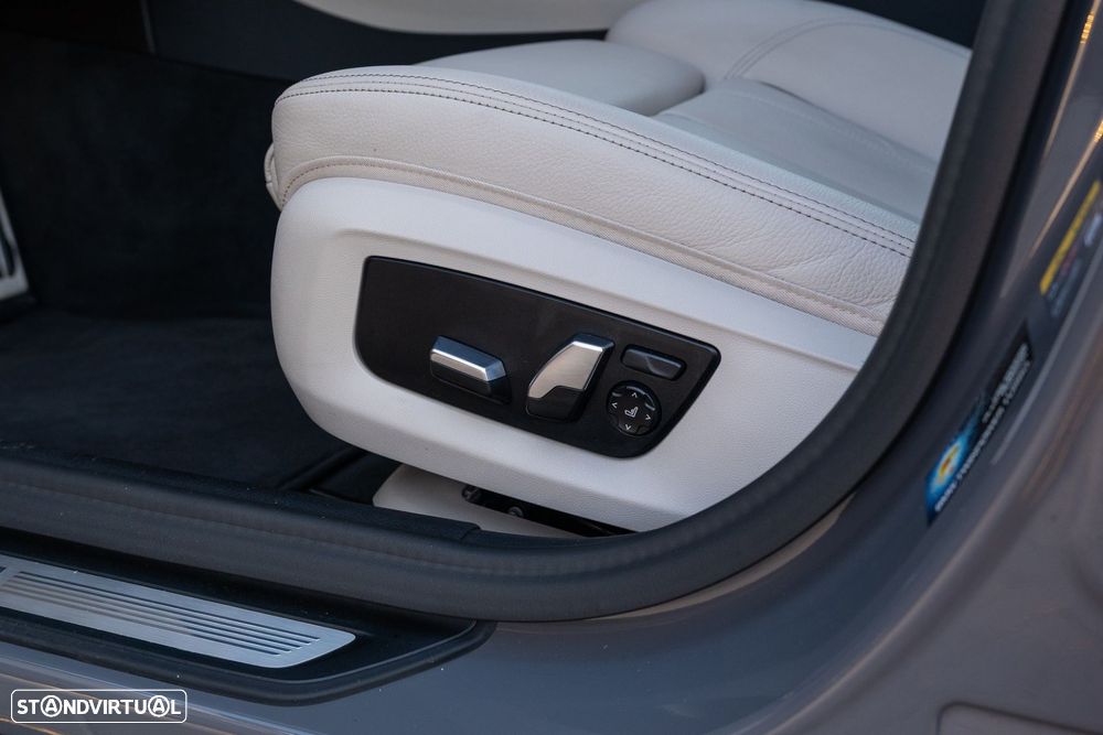 BMW 520 e Pack M - 17