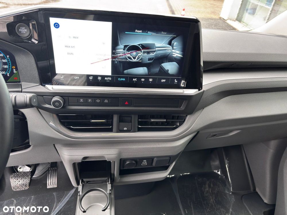 Volkswagen Caravelle - 15