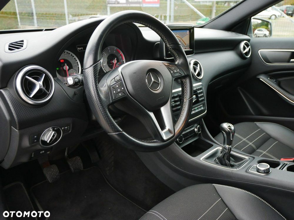Mercedes-Benz Klasa A 180 (BlueEFFICIENCY) - 12
