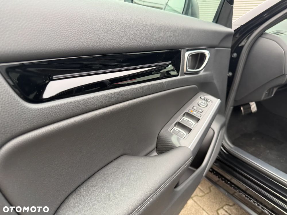 Honda Civic 2.0 i-MMD eHEV Advance CVT - 12