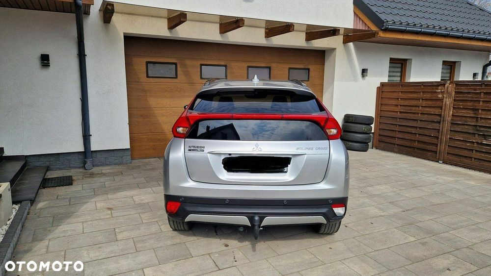 Mitsubishi Eclipse Cross - 6