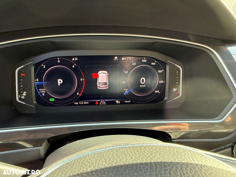 Volkswagen Tiguan - 26