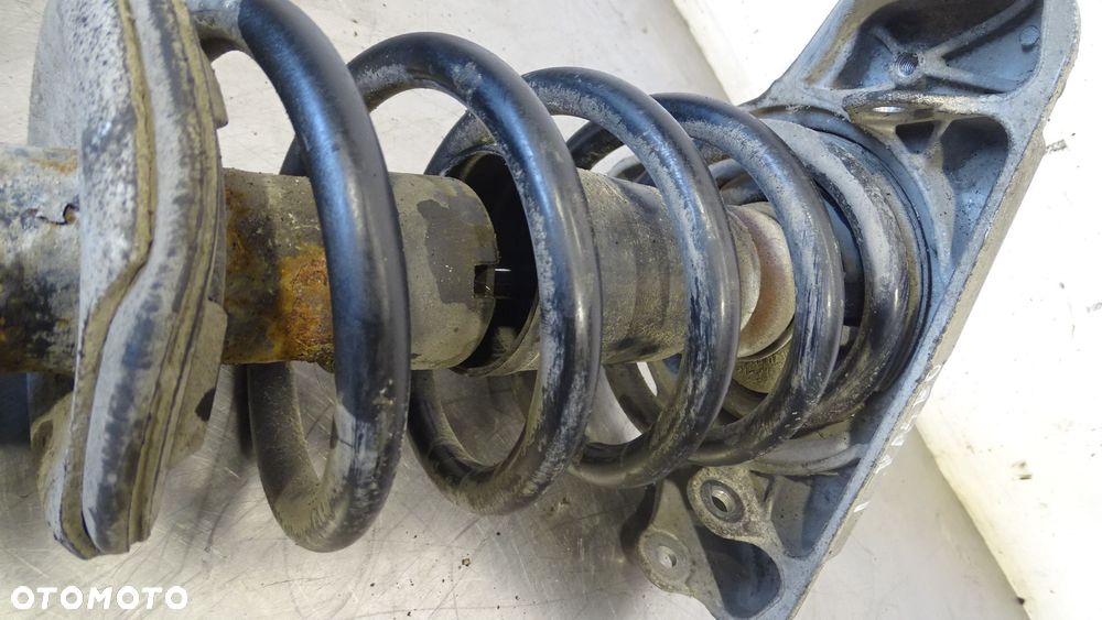 MCPERSON LEWY PRZEDNI AUDI A4 B6 2.0 - 7