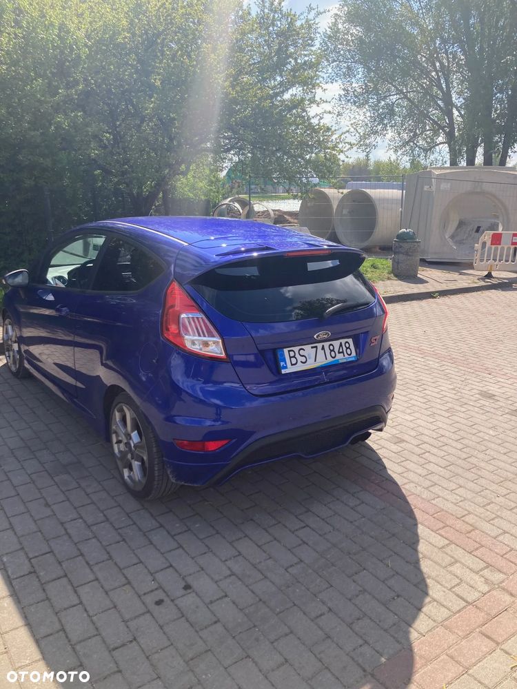 Ford Fiesta ST - 2