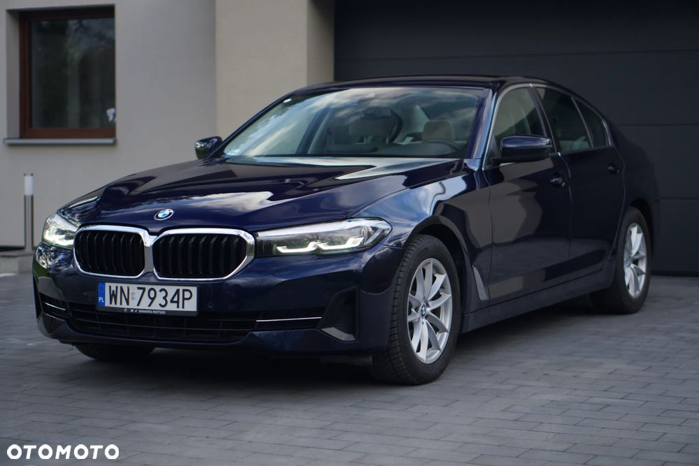 BMW Seria 5 520d xDrive - 2
