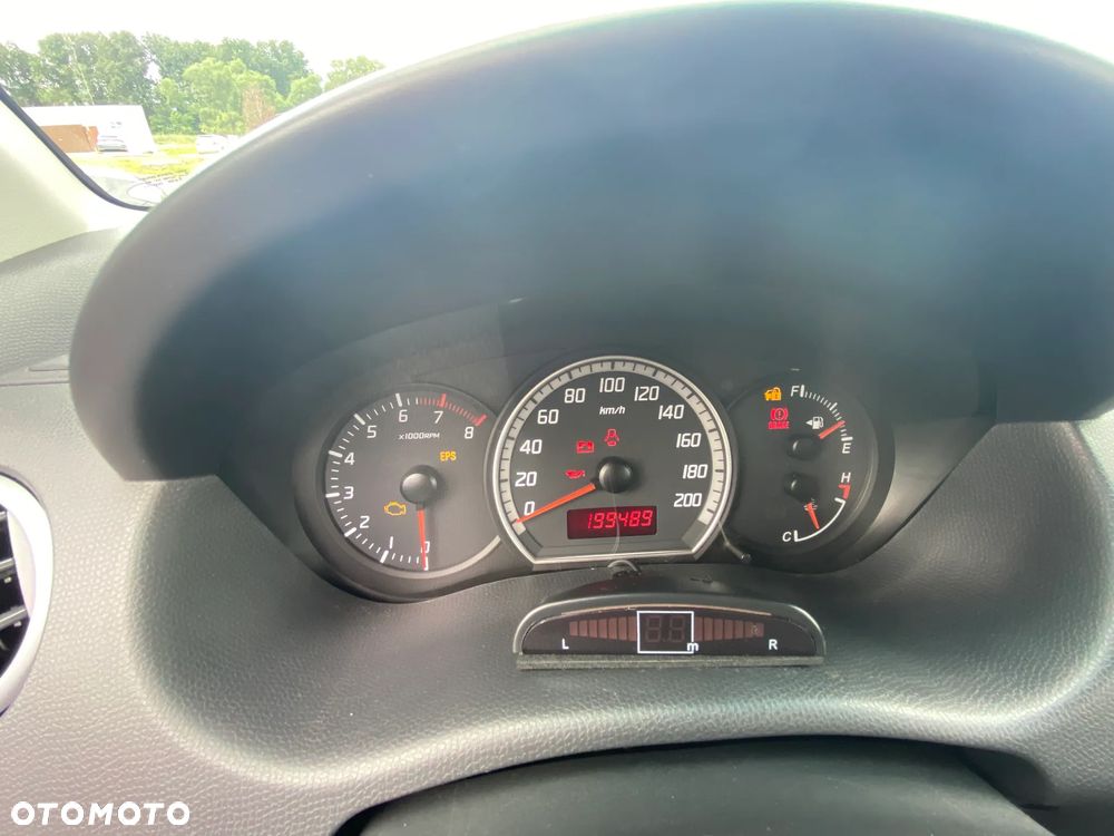 Suzuki Swift - 9