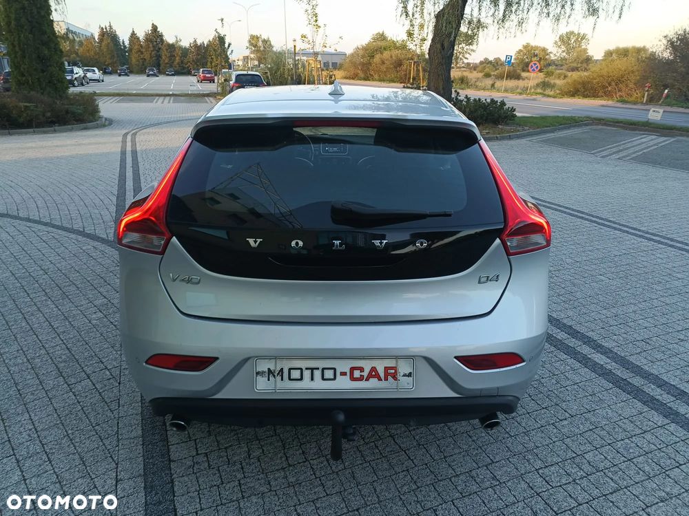 Volvo V40 D4 Momentum - 6