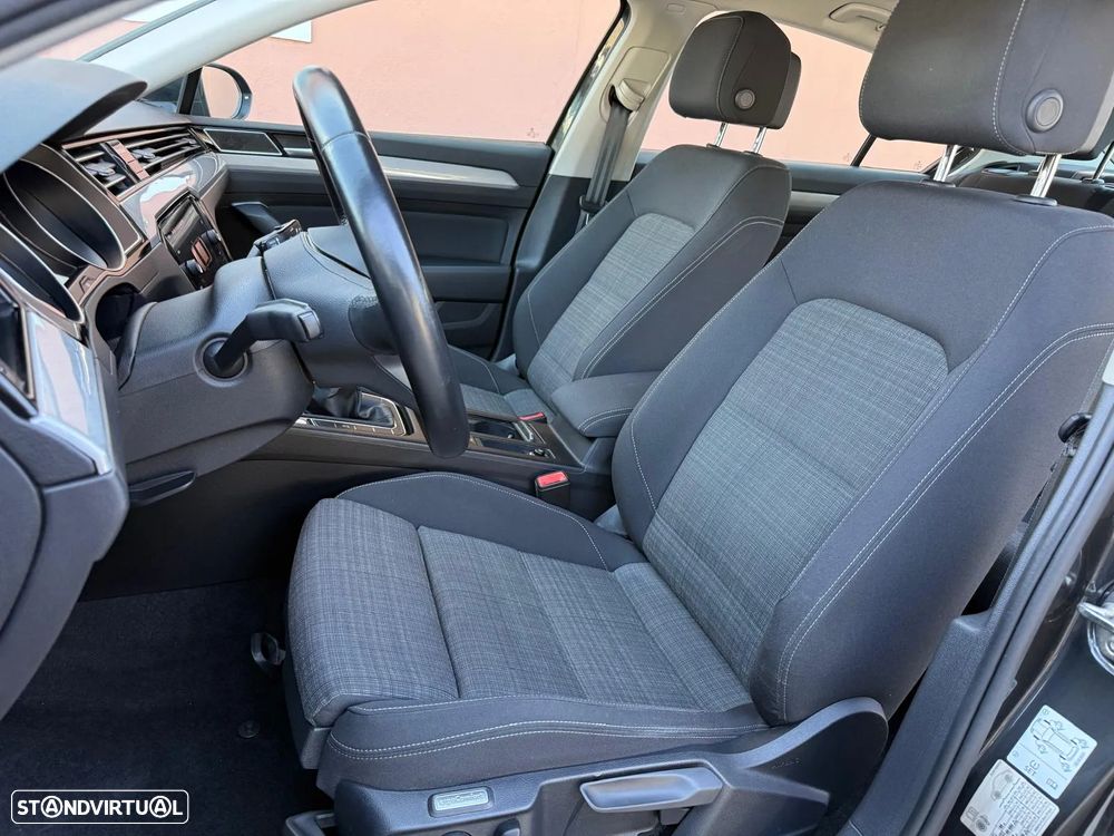 VW Passat 1.5 TSI Business - 16