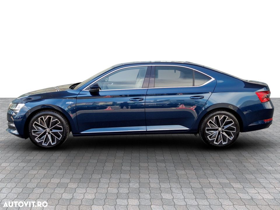 SKODA Superb 2023 — imagine 2