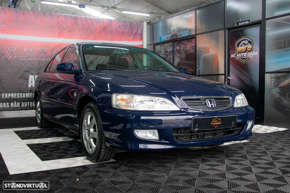 Honda Accord 1.6 LS - 3