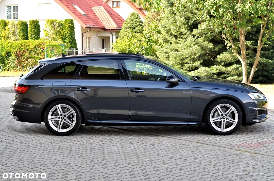 Audi A4 Avant 40 TDI quattro S tronic - 11