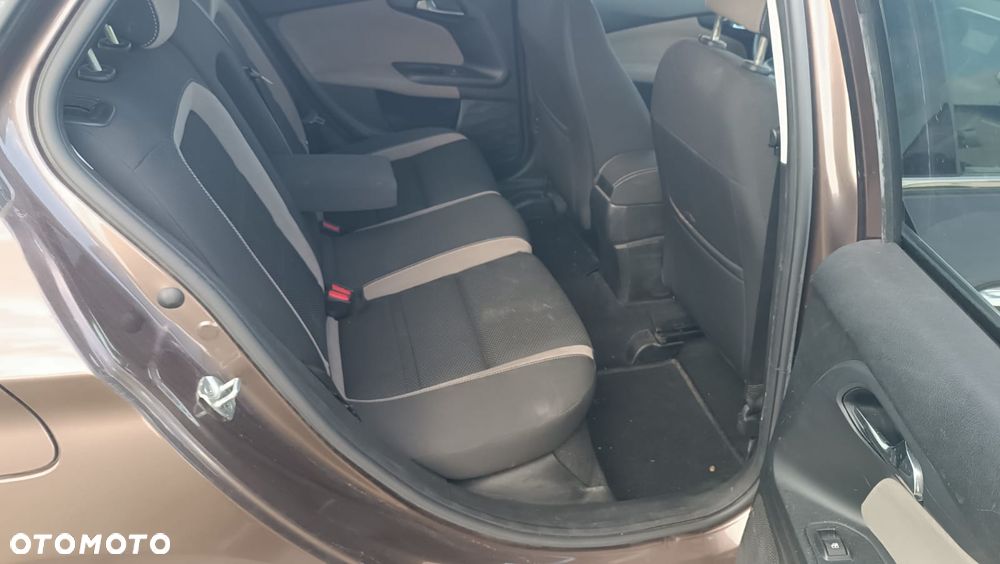 Fiat Tipo 1.6 MultiJet 16v Lounge - 12
