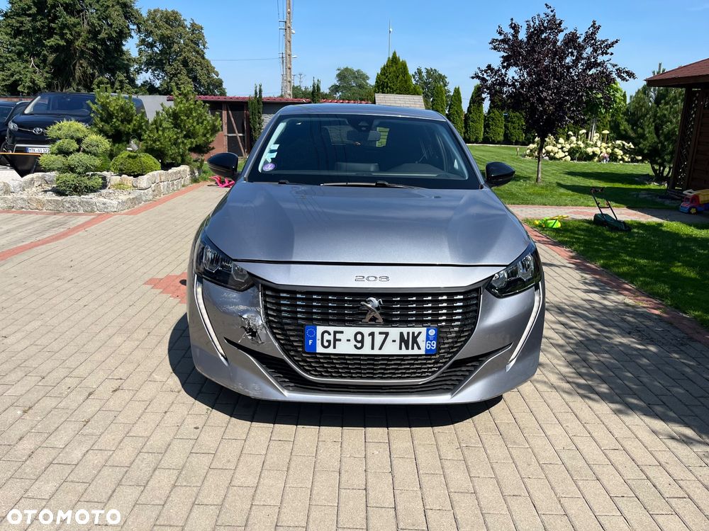 Peugeot 208 - 11