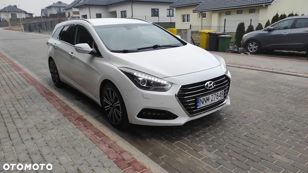 Hyundai i40 Kombi blue 1.7 CRDi DCT Premium - 16