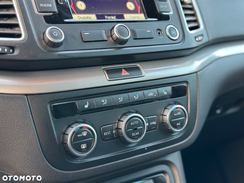 Volkswagen Sharan 2.0 TDI DSG BlueMotion Technology Highline - 11