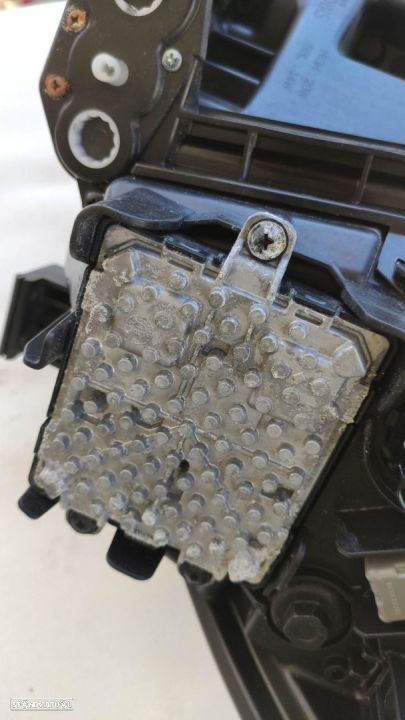 farol direito completo Hyundai i30 R black edition - 9