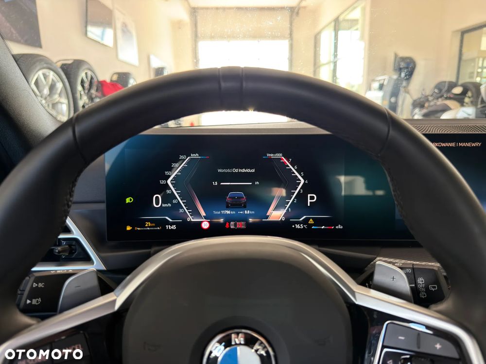 BMW Seria 3 330i xDrive M Sport - 22