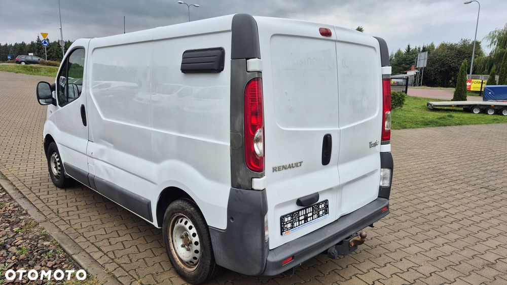 Renault Trafic 2.0dci z Niemiec Klima bezwypadkowy - 4