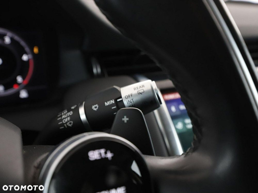 Land Rover Discovery Sport 2.0 D180 R-Dynamic SE - 32