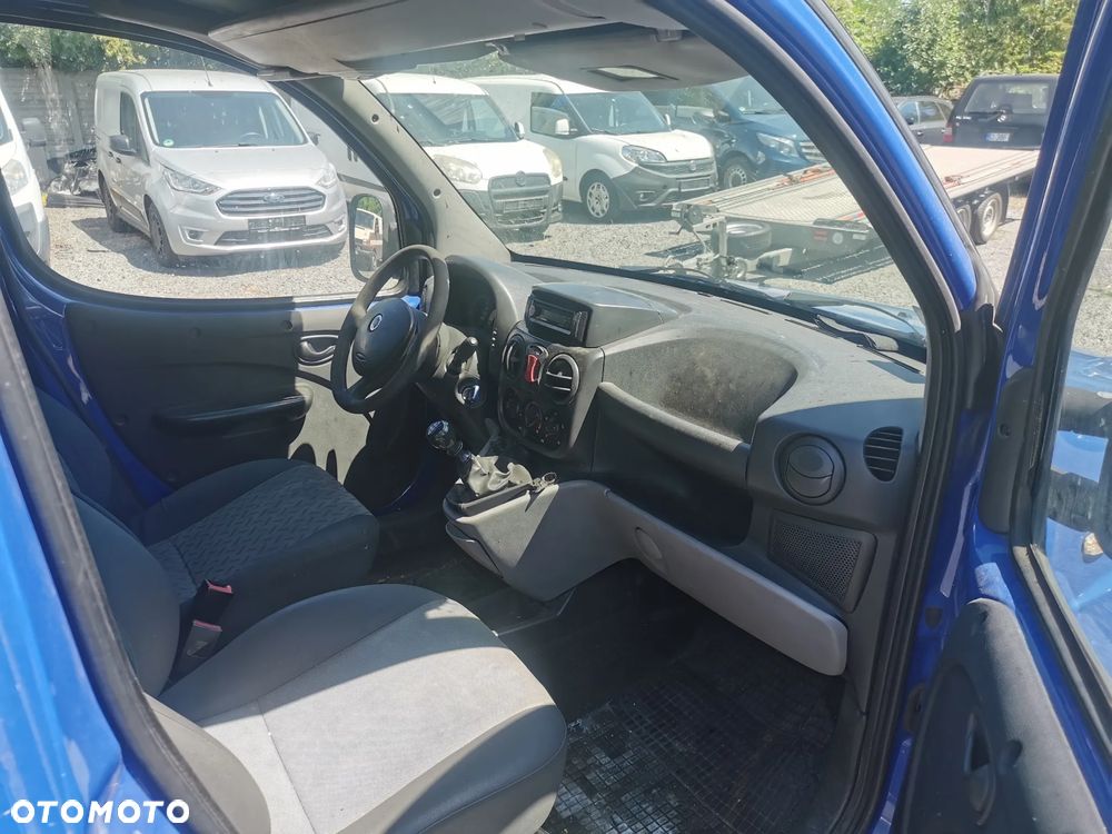 Fiat Doblo - 8