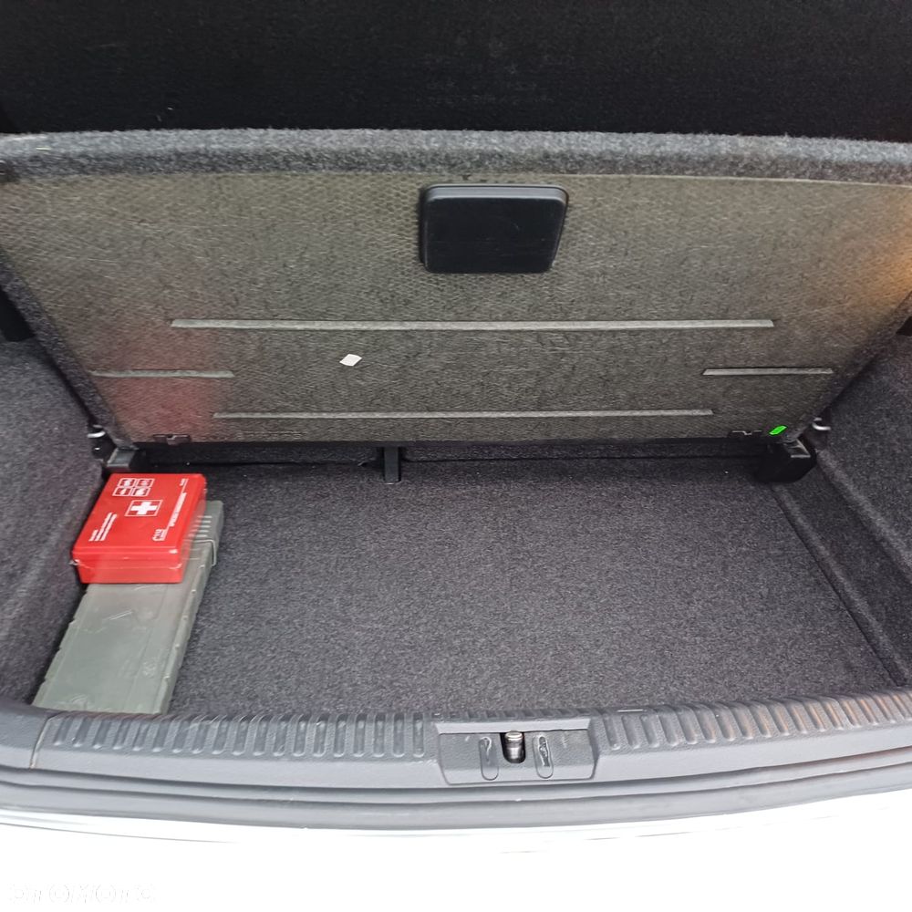 Volkswagen Polo 1.6 TDI DPF Comfortline - 22