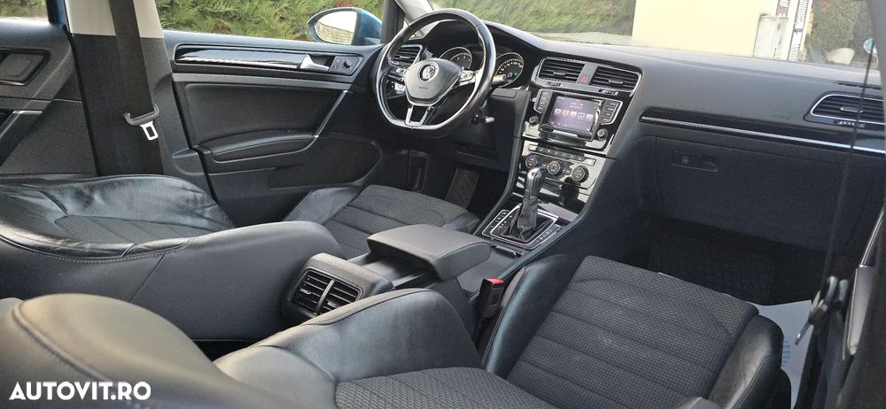 Volkswagen Golf 1.4 TSI ACT BlueMotion Technology DSG Highline - 12