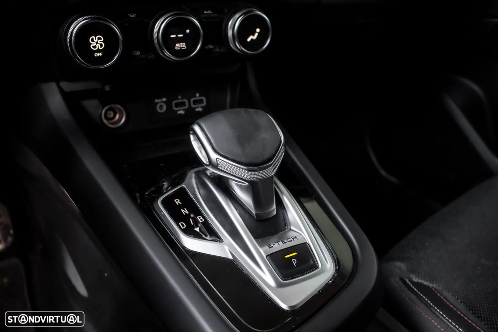Renault Arkana 1.6 E-Tech R.S.Line - 18